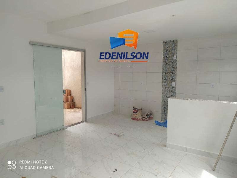 Casa nova com 02 dormitórios
