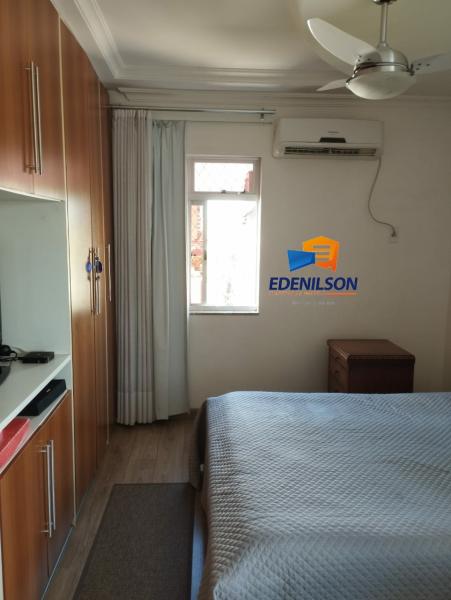 Excelente apartamento no centro com portaria, elevador, salão de festas