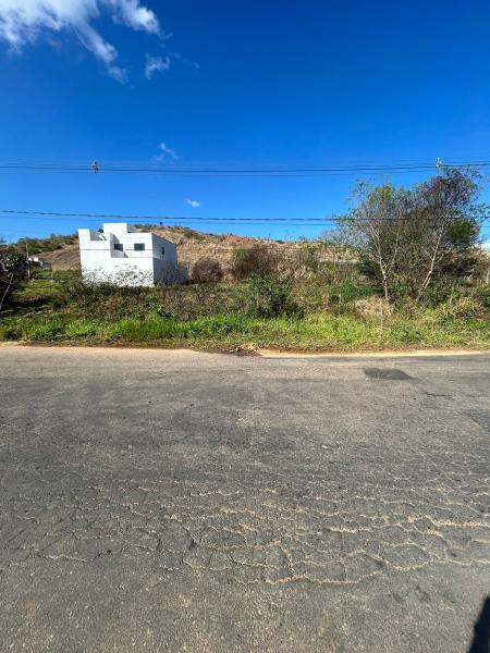 Lotes com 281,91m no bairro Ouro Verde 1