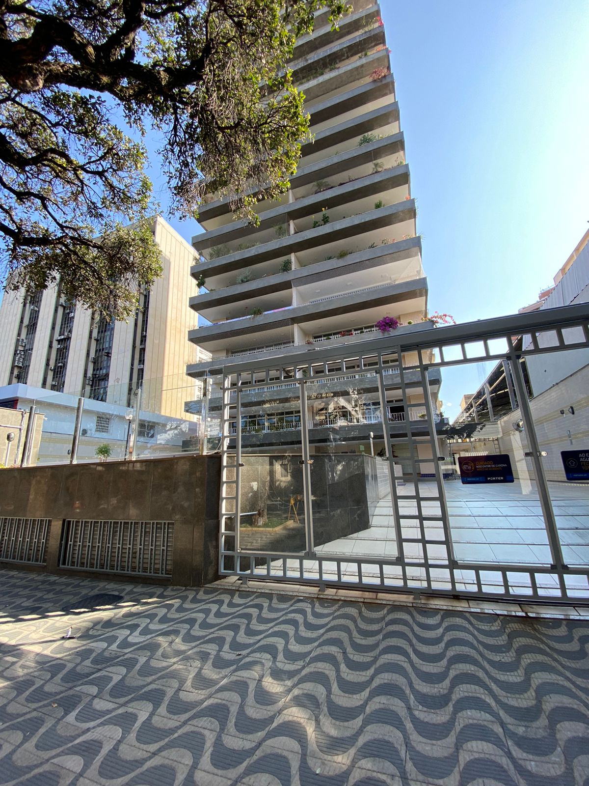 Apartamento 4 quartos(1 suíte)  no Centro