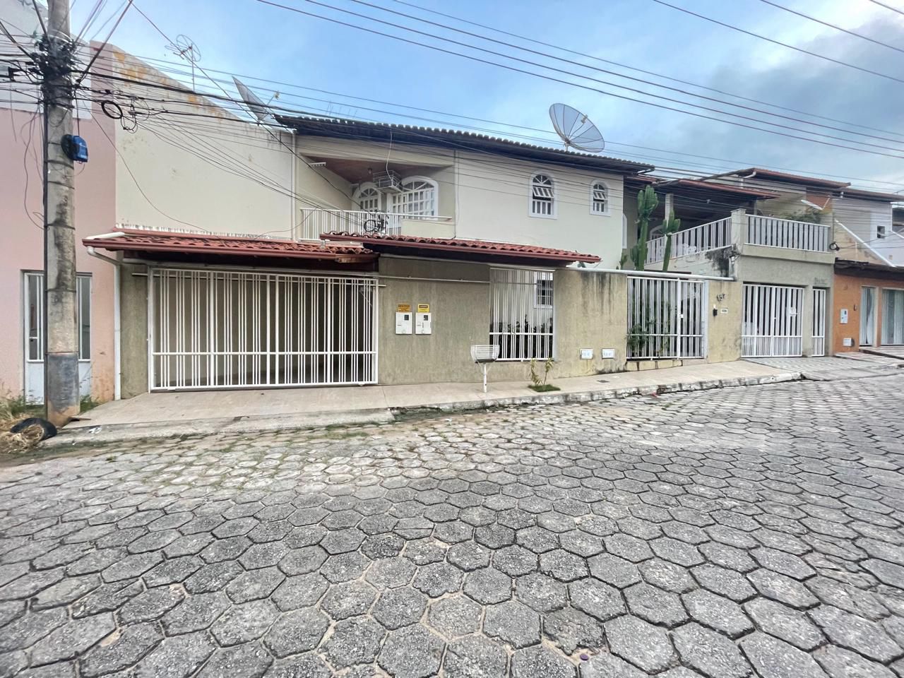 Casa térreo com 3 quartos(1 suíte) Grã Duquesa