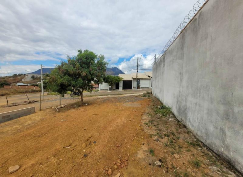 Lote  bairro Alto Esplanada