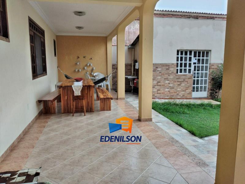 Casa baixa no Nossa Senhora das Graças