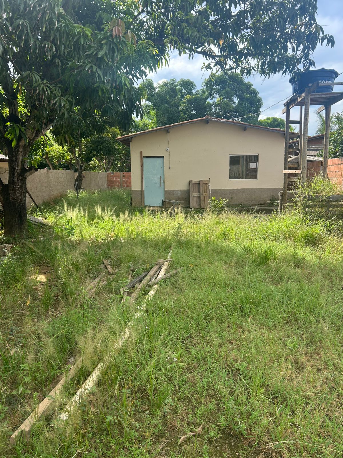 Duas casas no Recanto dos Sonhos