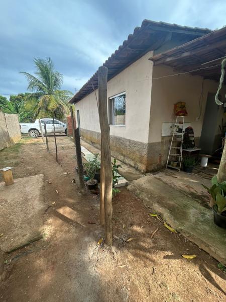 Duas casas no Recanto dos Sonhos