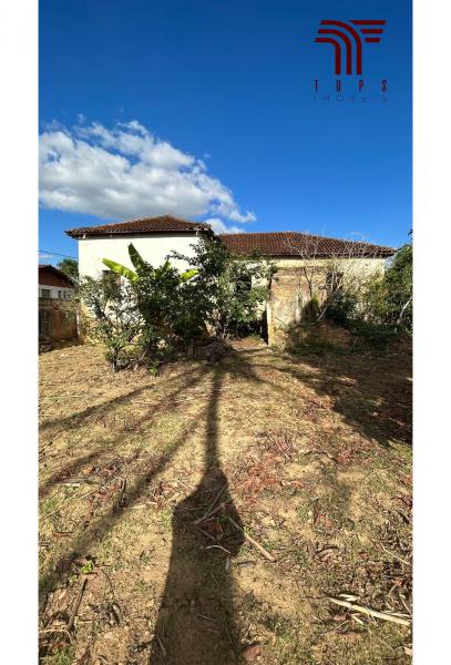 Casa grande em Nacip Raydan