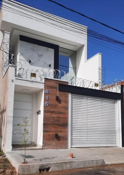 Duplex luxo com piscina no Alto Esplanada
