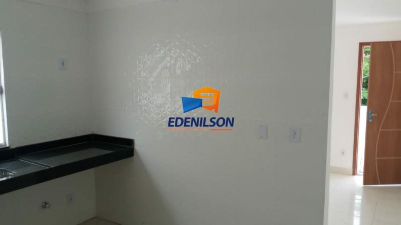 Oportunidade casa área subterrânea no bairro Castanheiras