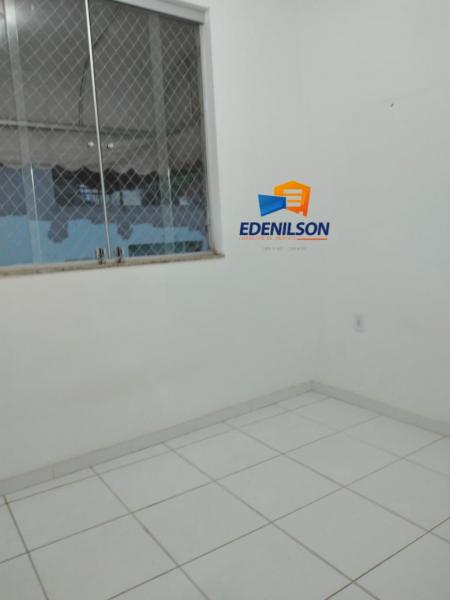 Apartamento  02 quartos e terraço coletivo.