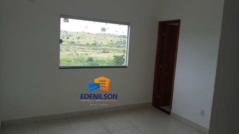 Oportunidade casa área subterrânea no bairro Castanheiras