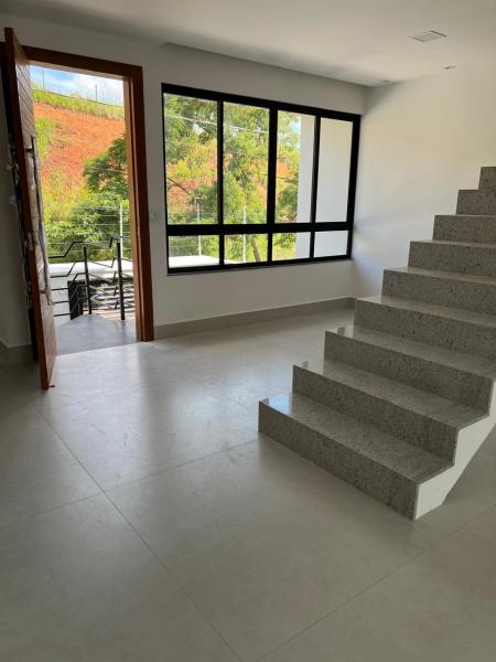Triplex de luxo 3 quartos Morada do Vale 3