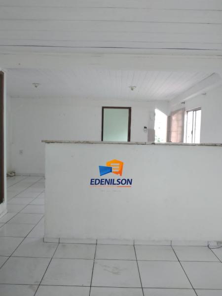 Oportunidade casa  no centro com 03 moradas