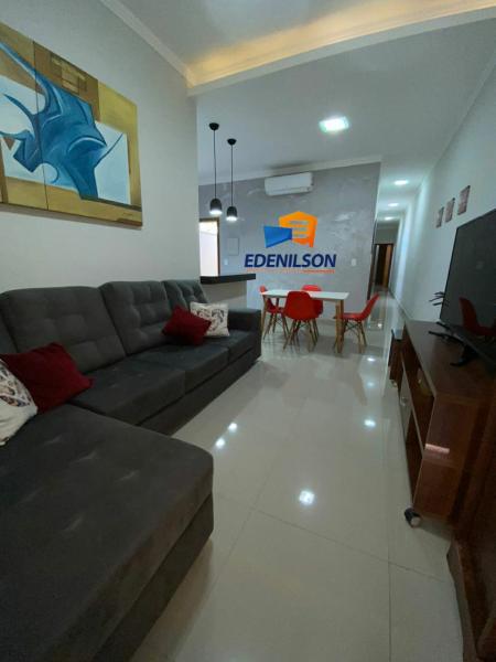 Excelente casa com área Gourmet, piscina, usina fotovoltaica
