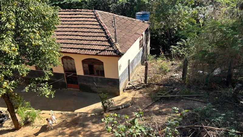 Casa 2 quartos Conselheiro Pena