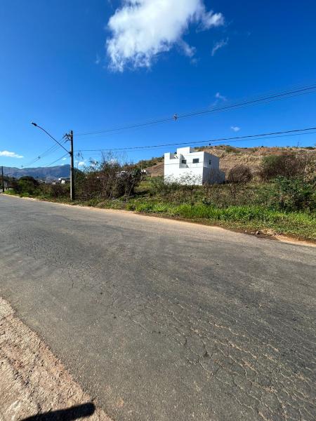 Lotes com 281,91m no bairro Ouro Verde 1