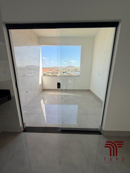 Duplex 3 quartos no Castanheiras 2