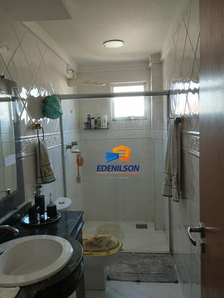 Excelente apartamento no centro com portaria, elevador, salão de festas