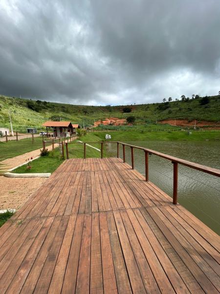 Lote de 1000 metros no Residencial Vitrine em Alpercata