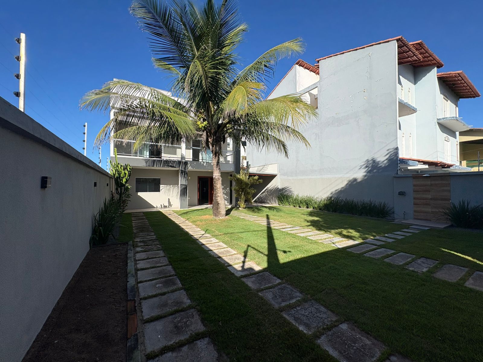 🏡✨ VIVA A POUCOS PASSOS DO MAR EM GURIRI! 🌊
