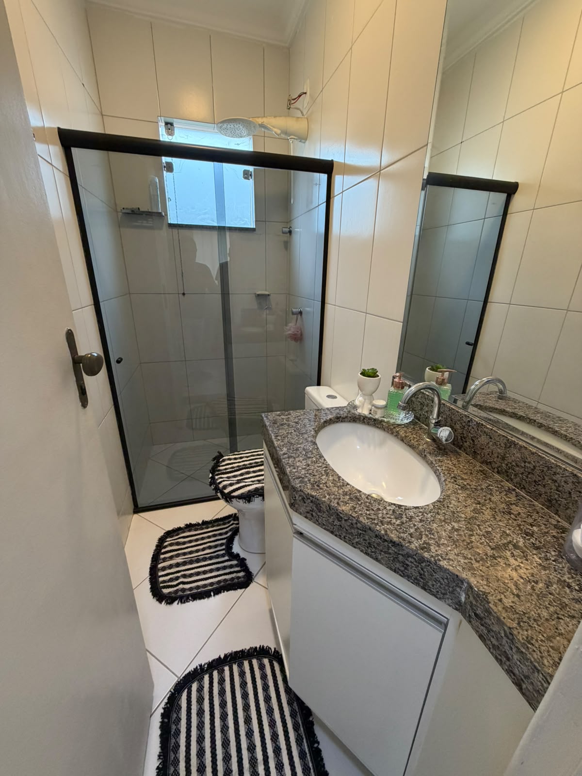 Apartamento 2 quartos(1 suíte) Grã Duquesa