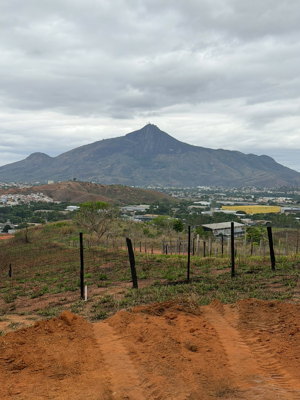 Lotes bairro Vista Dourada