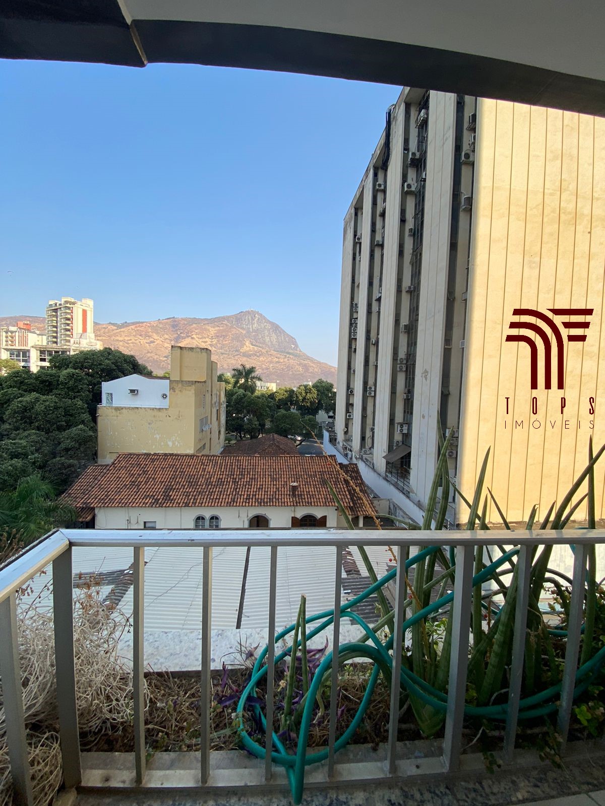 Apartamento 4 quartos(1 suíte)  no Centro