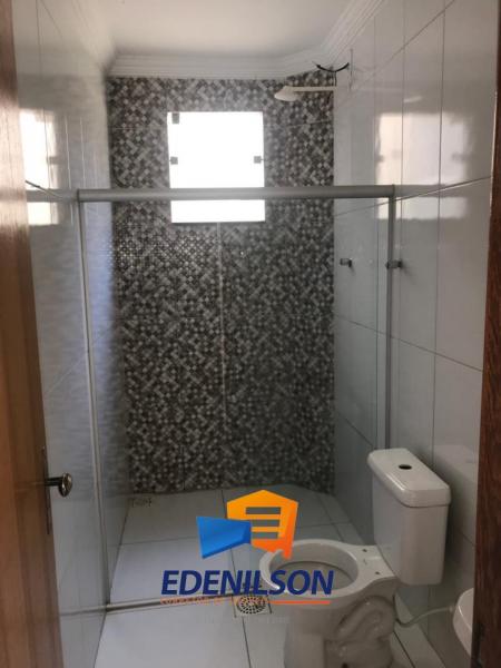Prédio com duas moradas