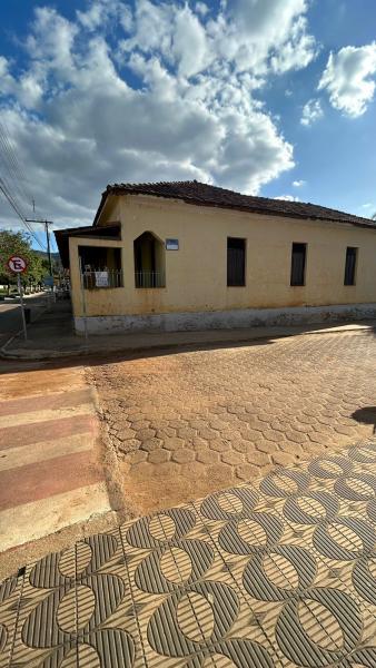 Casa grande em Nacip Raydan