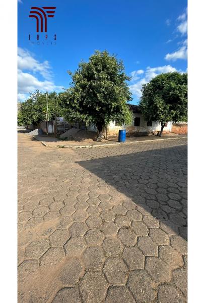 Casa grande em Nacip Raydan