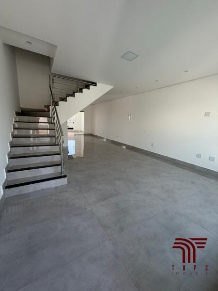 Duplex 3 quartos no Castanheiras 2