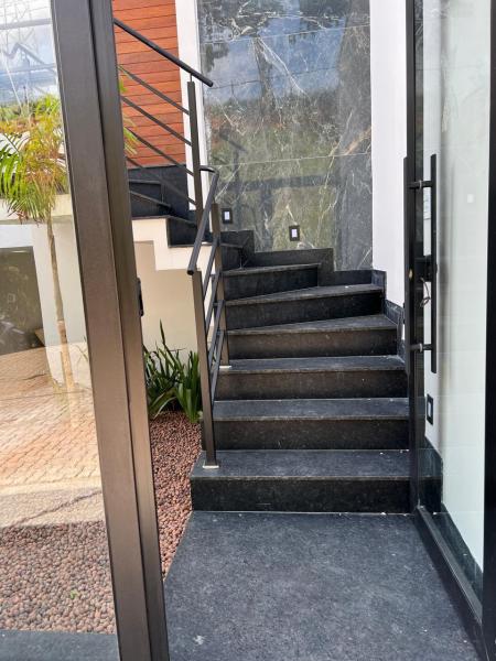 Tiplex de luxo com 3 quartos no bairro Morada do Vale 3