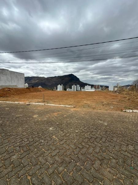 Lote 400 metros Alto Esplanada
