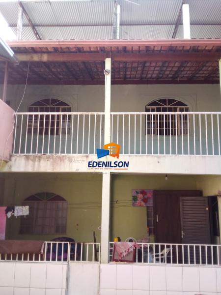Oportunidade casa com duas moradas e terraço