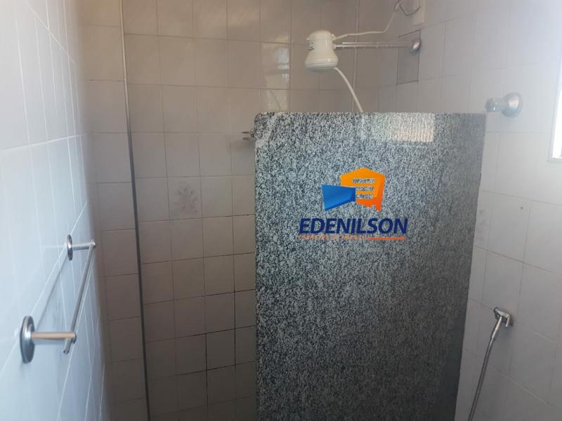 Apartamento com armários no quarto, bairro Gra Duquesa