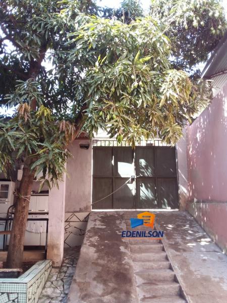Oportunidade casa com duas moradas e terraço
