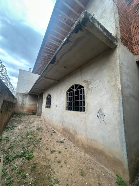 Duas casas Jardim Alice