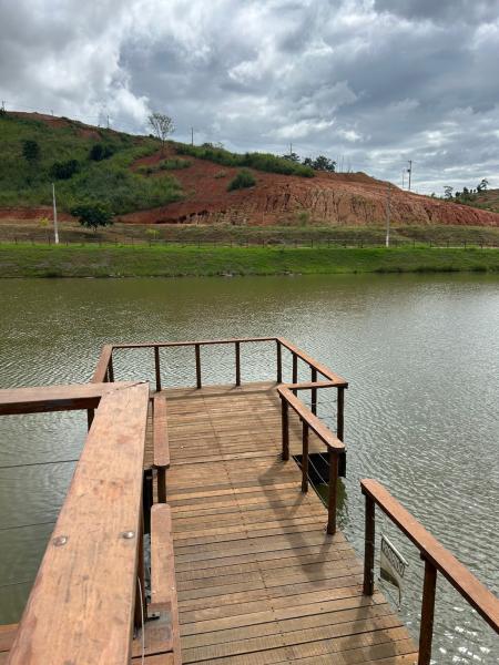 Lote de 1000 metros no Residencial Vitrine em Alpercata