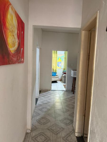 Casa edificada em lote inteiro bairro Vila Bretas