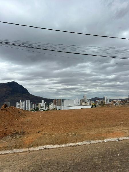 Lote 400 metros Alto Esplanada