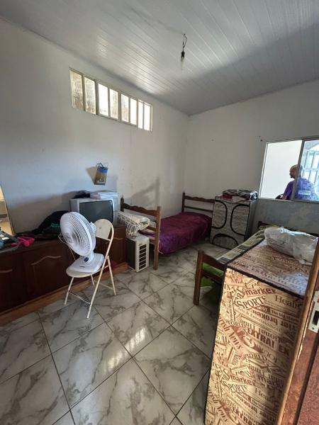 Duas casas no bairro Park Fraternidade