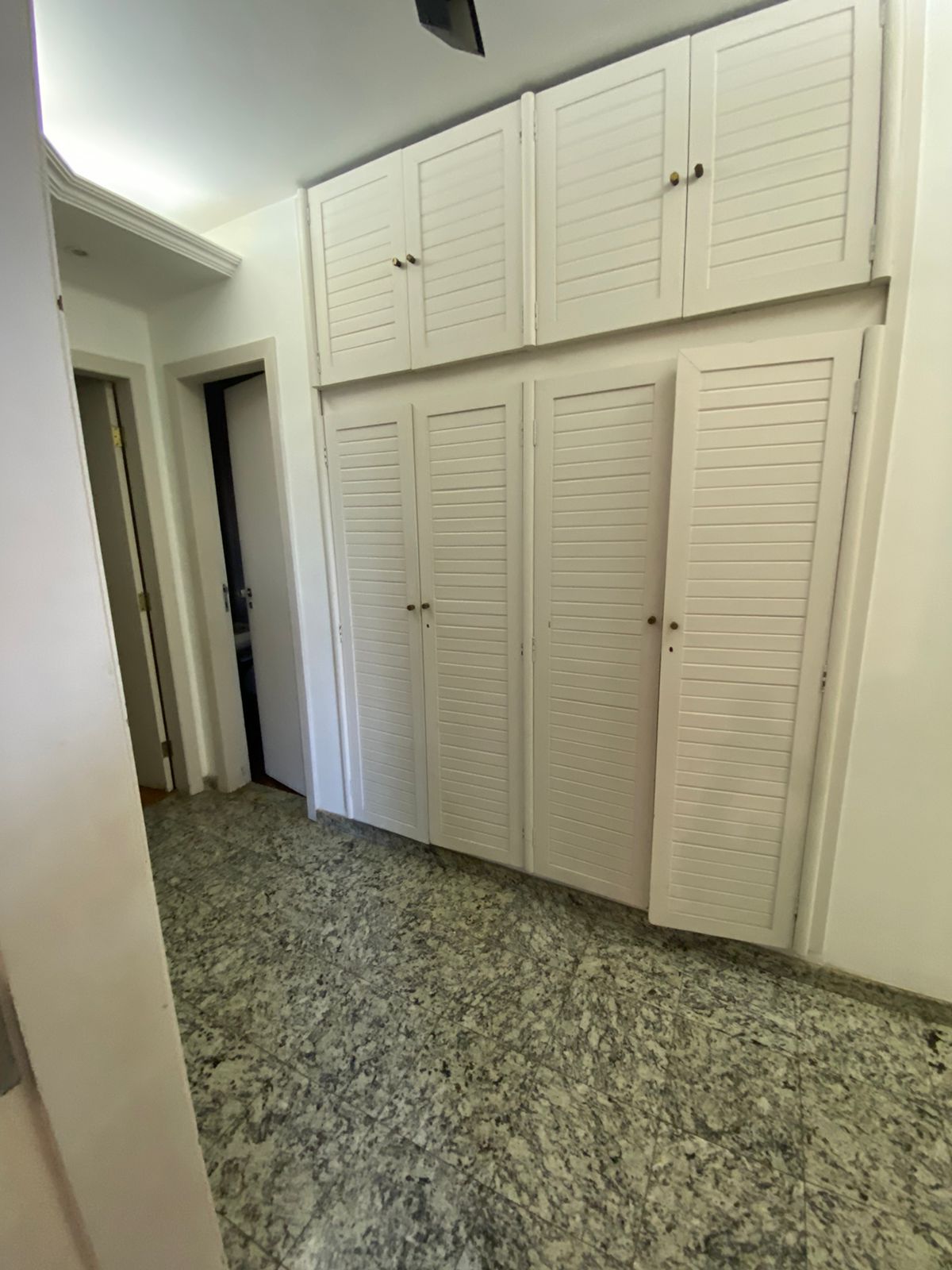 Apartamento 4 quartos(1 suíte)  no Centro