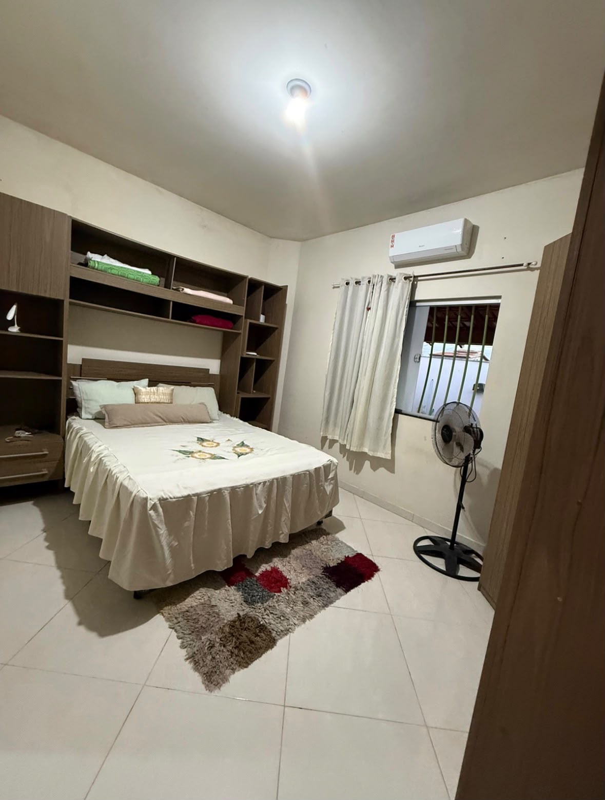🏡✨ CASA COM ÁREA DE LAZER COMPLETA À VENDA! 🌴🏊