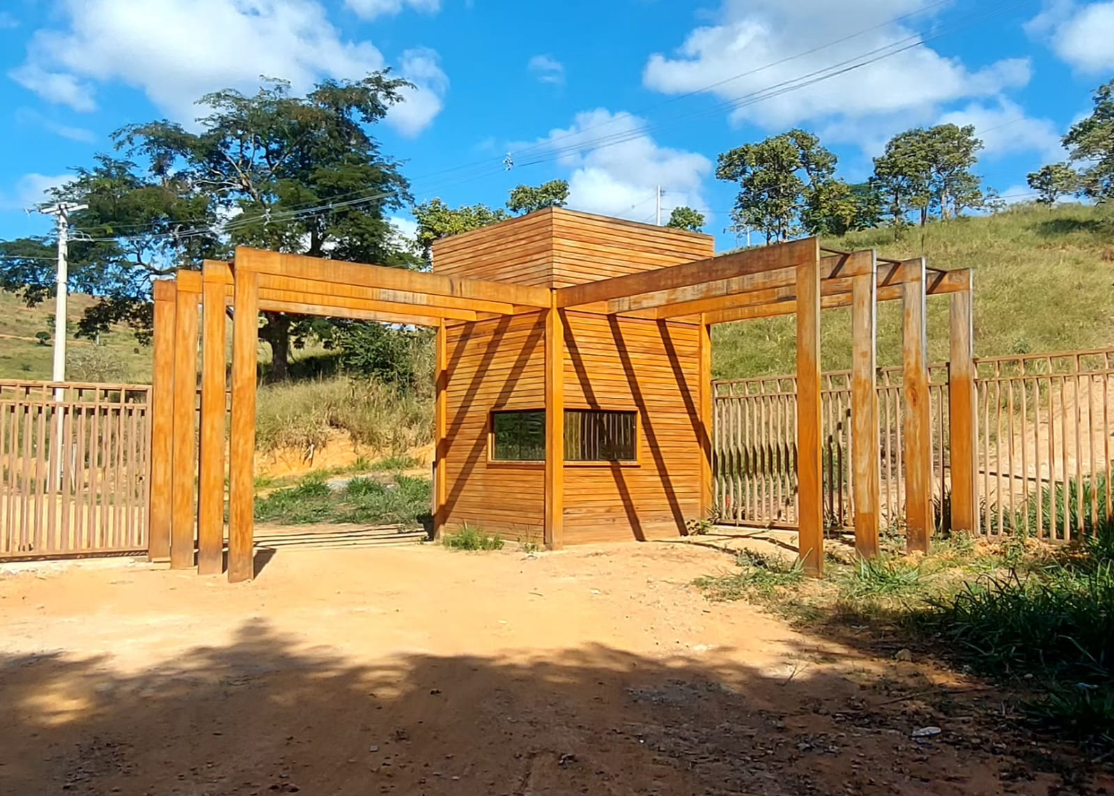 Chácara no Chacreamento Estância dos Lagos