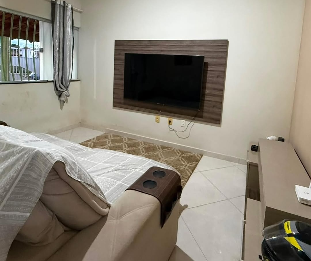 🏡✨ CASA COM ÁREA DE LAZER COMPLETA À VENDA! 🌴🏊