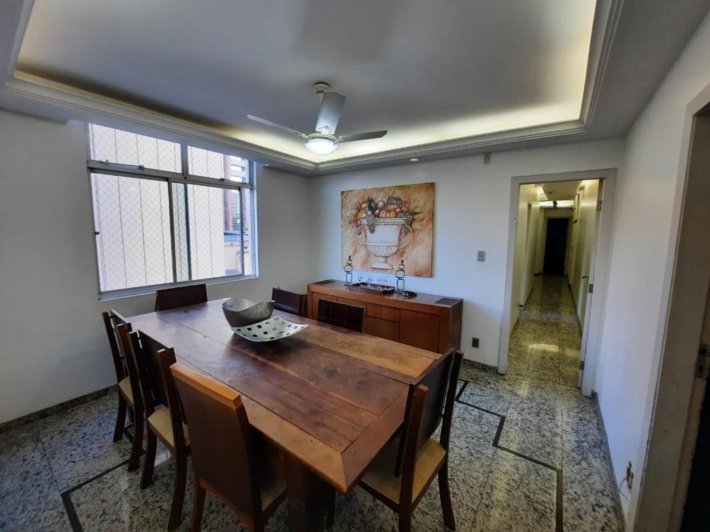 Apartamento 4 quartos(1 suíte)  no Centro